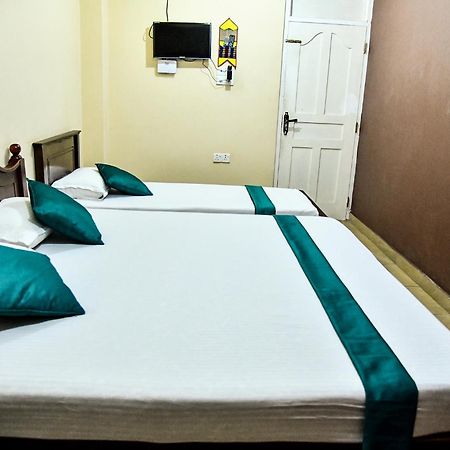 Sri Krishna Bhavan Hotel Hatton Esterno foto