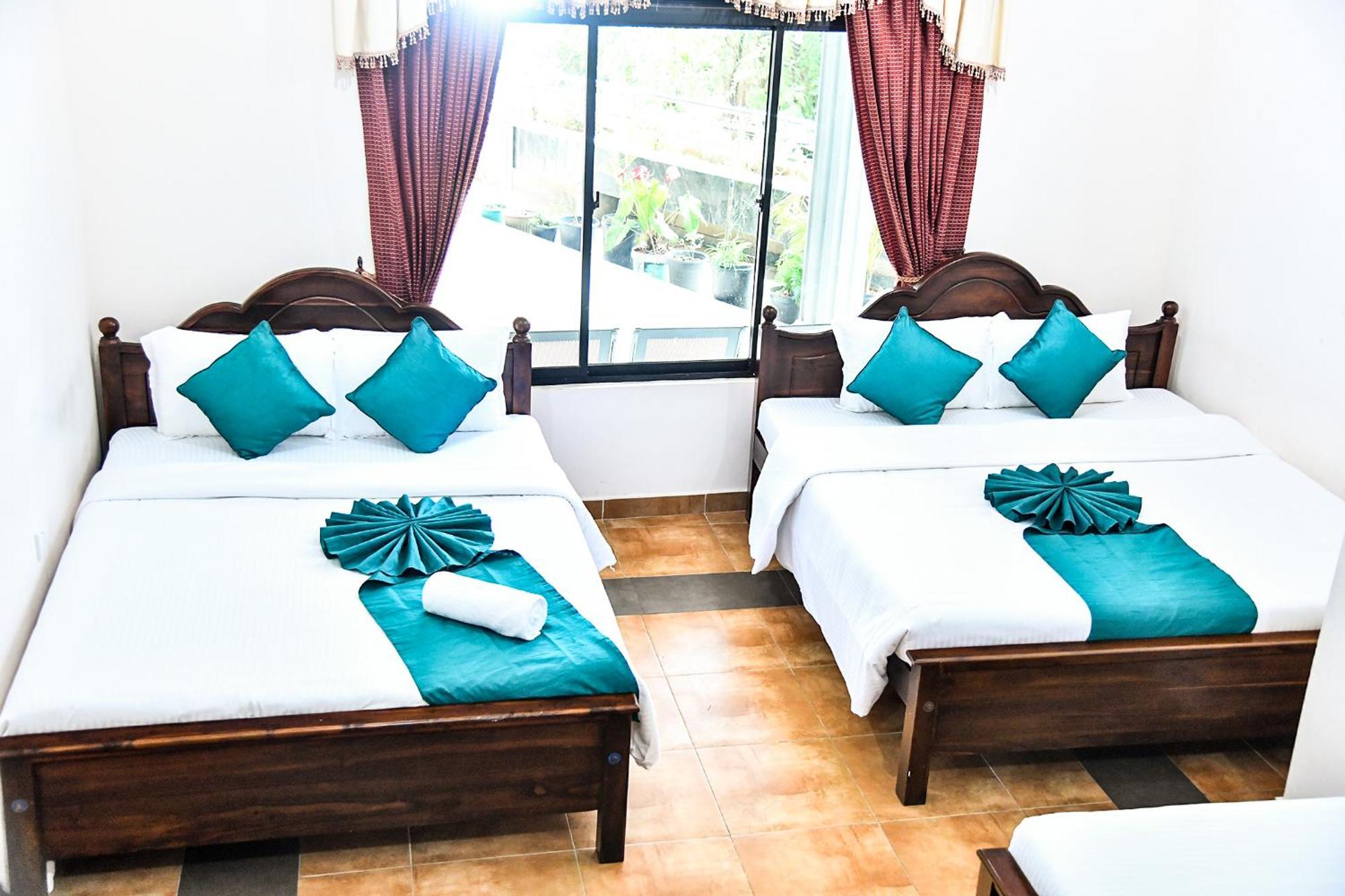 Sri Krishna Bhavan Hotel Hatton Esterno foto