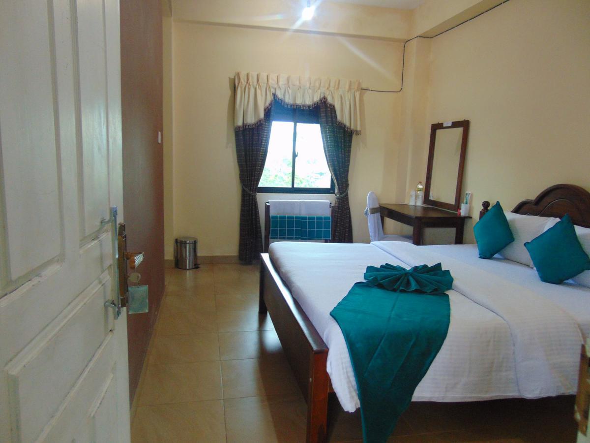 Sri Krishna Bhavan Hotel Hatton Esterno foto