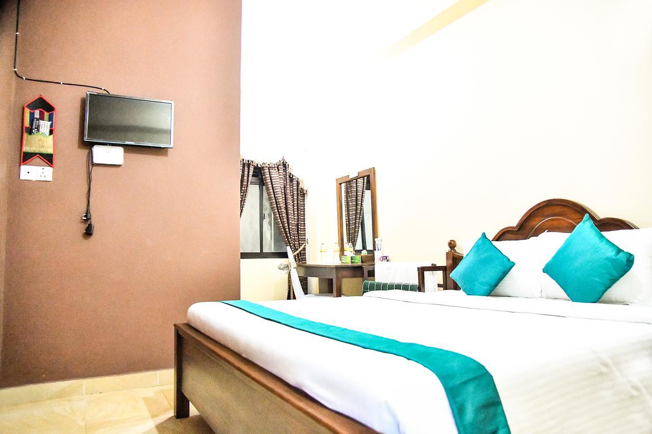Sri Krishna Bhavan Hotel Hatton Esterno foto