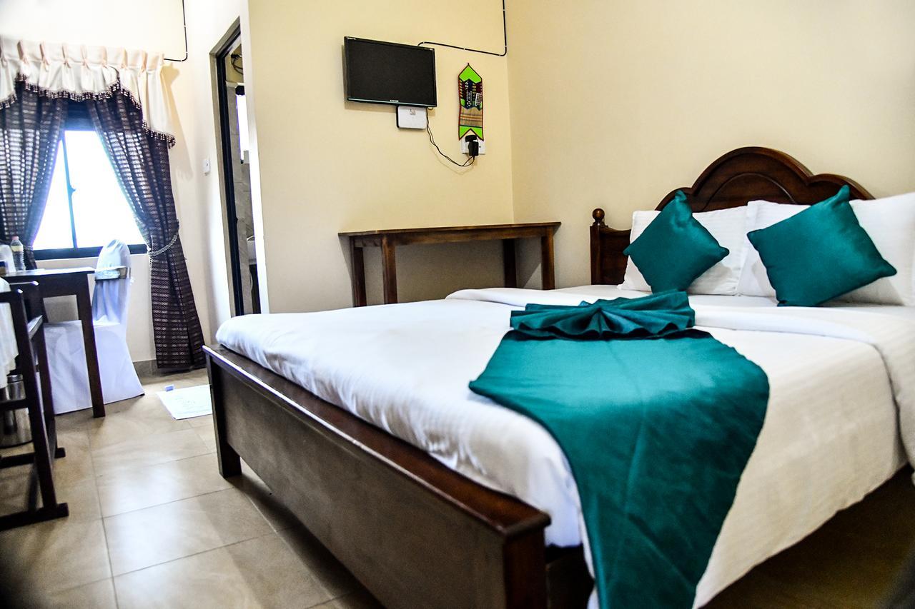 Sri Krishna Bhavan Hotel Hatton Esterno foto