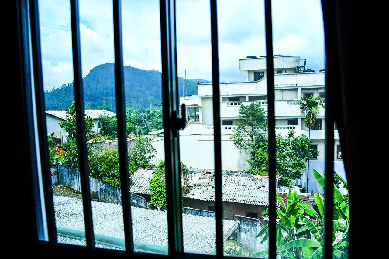 Sri Krishna Bhavan Hotel Hatton Esterno foto