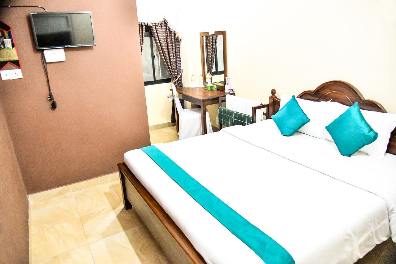 Sri Krishna Bhavan Hotel Hatton Esterno foto