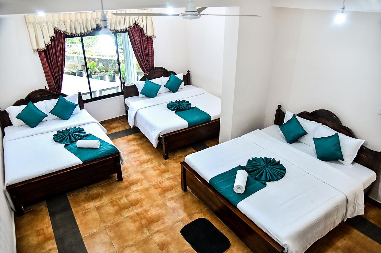 Sri Krishna Bhavan Hotel Hatton Esterno foto