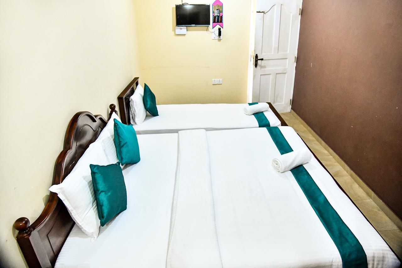 Sri Krishna Bhavan Hotel Hatton Esterno foto
