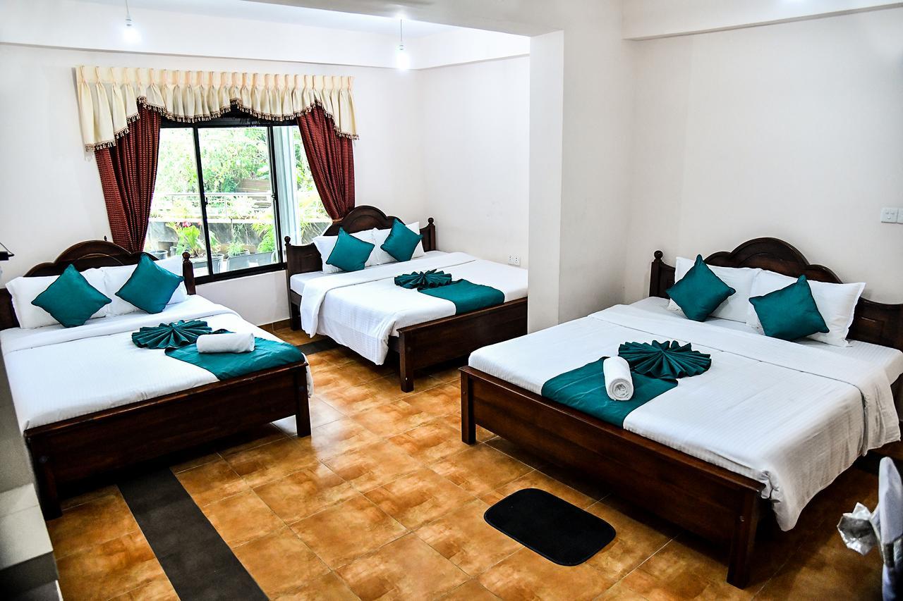 Sri Krishna Bhavan Hotel Hatton Esterno foto
